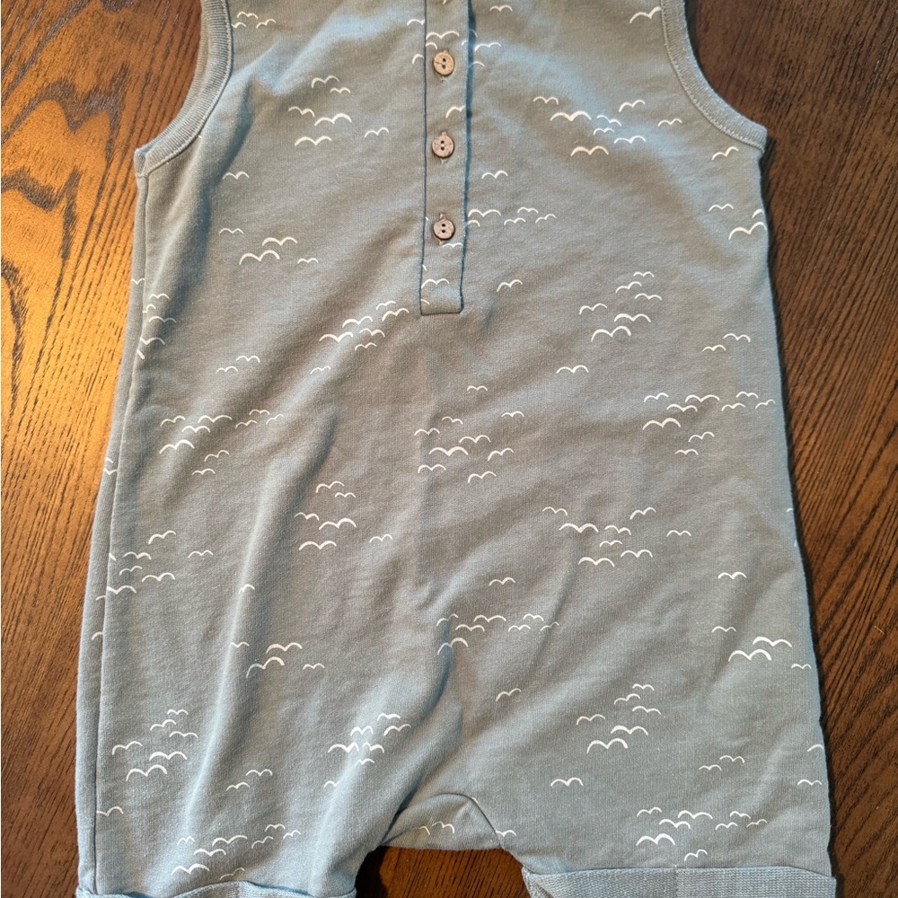 Baby Romper with bird pattern